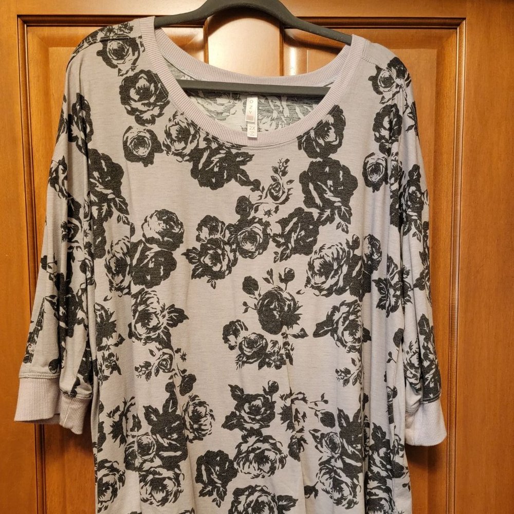 LuLaRoe Cozy Kate Floral Print top 2XL